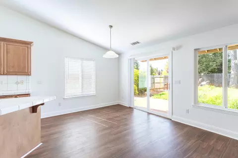 2914 Henrys Fork Dr, Redding, CA 96002 photo 9