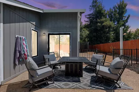 Exterior - 1857 Cirrus St, Redding, CA 96002 photo 5 of 12