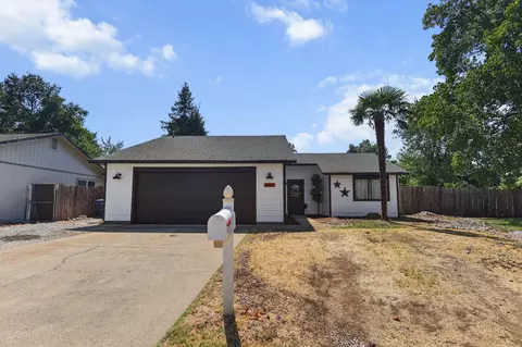 Exterior - 1857 Cirrus St, Redding, CA 96002 photo 8 of 12