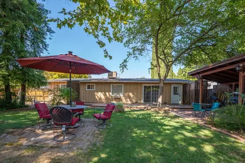 20539 Sunset Ln, Redding, CA 96002 photo 2