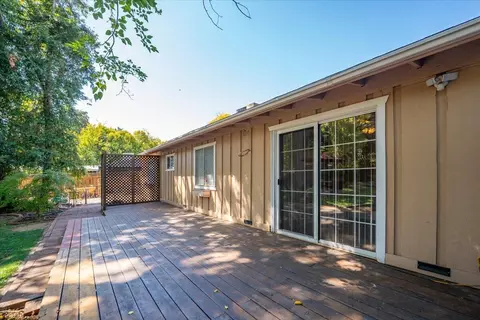 20539 Sunset Ln, Redding, CA 96002 photo 33