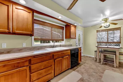 20539 Sunset Ln, Redding, CA 96002 photo 7