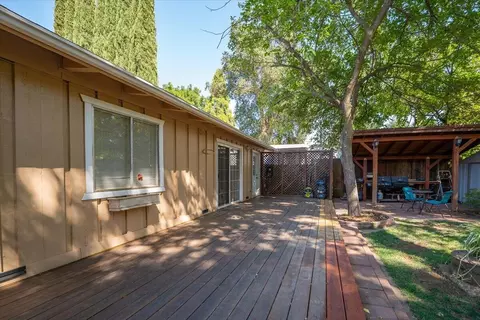 20539 Sunset Ln, Redding, CA 96002 photo 14