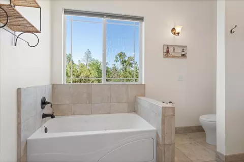 Bath - 25150 Dersch Rd, Anderson, CA 96007 photo 1 of 6