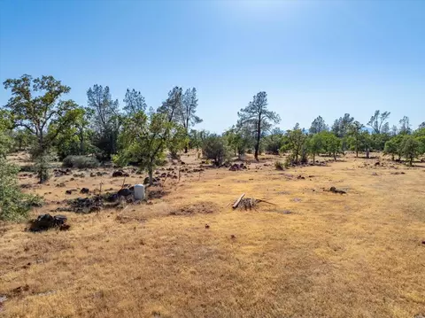 Exterior - 25150 Dersch Rd, Anderson, CA 96007 photo 22 of 23