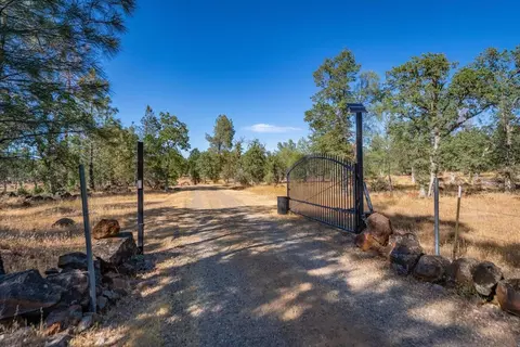 Other - 25150 Dersch Rd, Anderson, CA 96007 photo 2 of 30