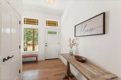 Entry Way - 25150 Dersch Rd, Anderson, CA 96007 photo 1 of 2