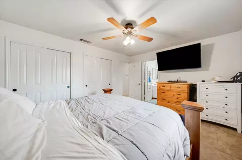 Bedroom - 2870 Antigua Dr, Redding, CA 96003 photo 2 of 6
