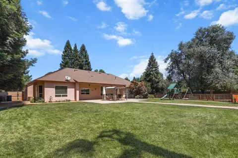 Exterior - 4295 Brittany Dr, Redding, CA 96002 photo 4 of 12