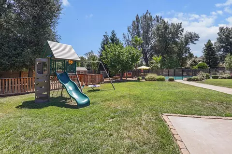 Exterior - 4295 Brittany Dr, Redding, CA 96002 photo 7 of 12