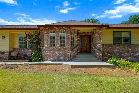 21247 Creekside Dr, Red Bluff, CA 96080 photo 5