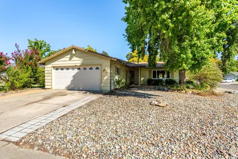 2790 Pernie Trl, Redding, CA 96001 photo 5