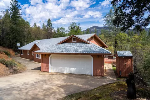 20371 Geo Ln, Lakehead, CA 96051