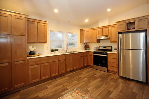 13652 Old Oregon Trl, Redding, CA 96003 photo 4