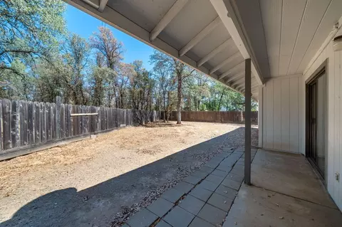 Exterior - 5852 Avery Way, Redding, CA 96003 photo 6 of 12