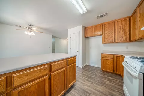 Kitchen - 5852 Avery Way, Redding, CA 96003 photo 3 of 4