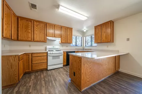 Kitchen - 5852 Avery Way, Redding, CA 96003 photo 1 of 4