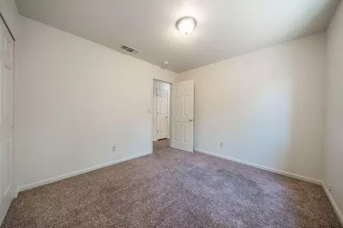 Bedroom - 5852 Avery Way, Redding, CA 96003 photo 8 of 8