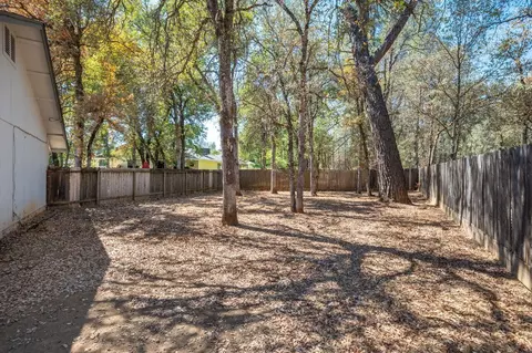 Exterior - 5852 Avery Way, Redding, CA 96003 photo 8 of 12