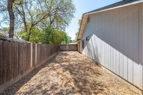 Exterior - 5852 Avery Way, Redding, CA 96003 photo 11 of 12