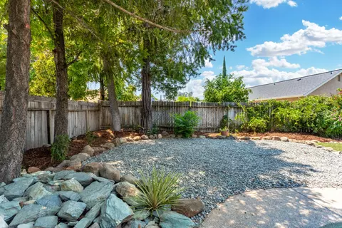 Exterior - 2773 Crystal Tree Dr, Redding, CA 96001 photo 4 of 10
