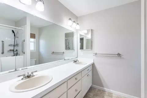 Bath - 2773 Crystal Tree Dr, Redding, CA 96001 photo 1 of 2