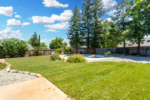 Exterior - 2773 Crystal Tree Dr, Redding, CA 96001 photo 2 of 10