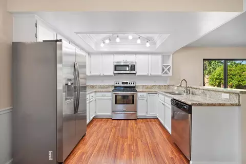 Kitchen - 1866 Silverfield Loop, Redding, CA 96002 photo 1 of 3