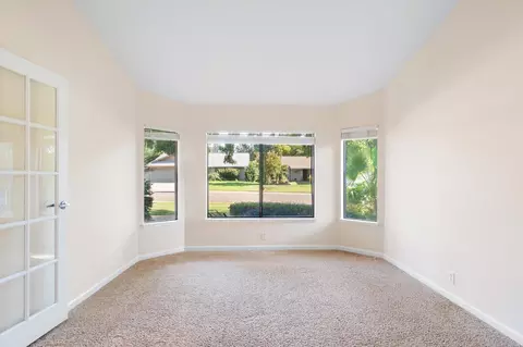 Living - 1866 Silverfield Loop, Redding, CA 96002 photo 2 of 7
