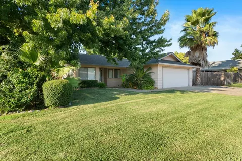 Exterior - 1866 Silverfield Loop, Redding, CA 96002 photo 2 of 13
