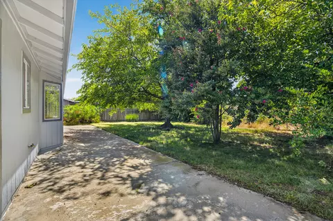2985 Seminole Dr, Redding, CA 96001 photo 27