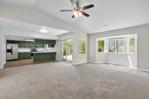 2985 Seminole Dr, Redding, CA 96001 photo 7