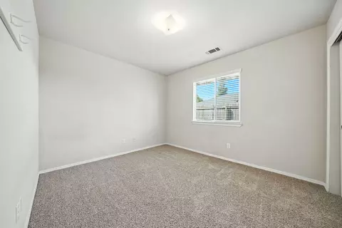 Bedroom - 843 Montcrest Dr, Redding, CA 96003 photo 6 of 9