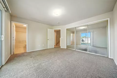 Bedroom - 843 Montcrest Dr, Redding, CA 96003 photo 3 of 9
