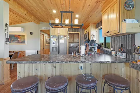 14283 Marsha Way, Igo, CA 96047 photo 9
