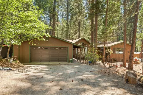Exterior - 30925 Thumper Dr, Shingletown, CA 96088 photo 5 of 17