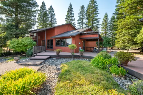 21797 Sunnyoaks Dr, Palo Cedro, CA 96073