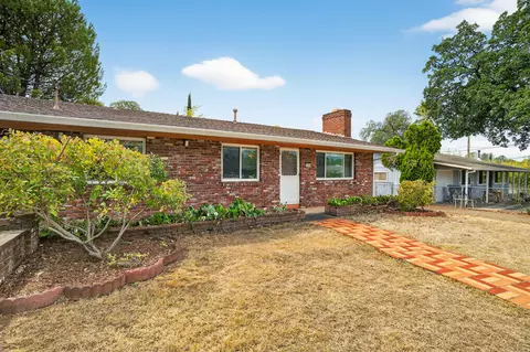 1703 Cascade Ln, Redding, CA 96002 photo 3