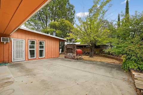 1703 Cascade Ln, Redding, CA 96002 photo 28