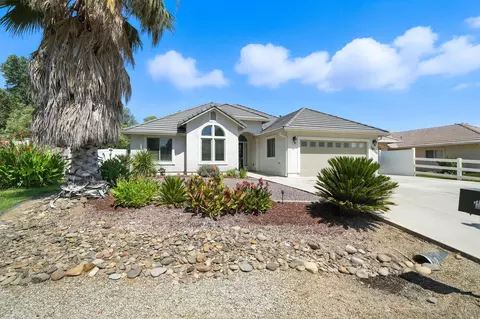 19300 Sloop Ln, Cottonwood, CA 96022