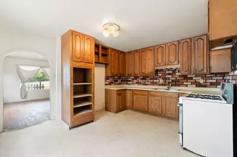 Kitchen - 1700 Dana Dr, Redding, CA 96003 photo 1 of 2