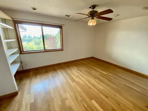 Bedroom - 30503 Terry Mill Rd, Round Mountain, CA 96084 photo 1 of 1
