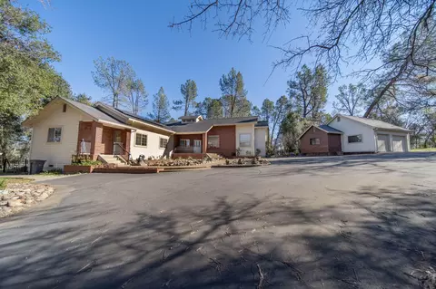 8275 Muscat Ct, Redding, CA 96001