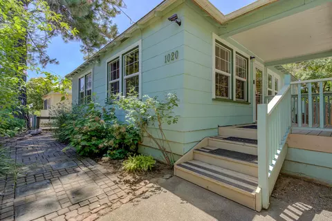 1020 East St, Redding, CA 96001 photo 1