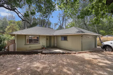 3702 Laurel St, Shasta Lake, CA 96019