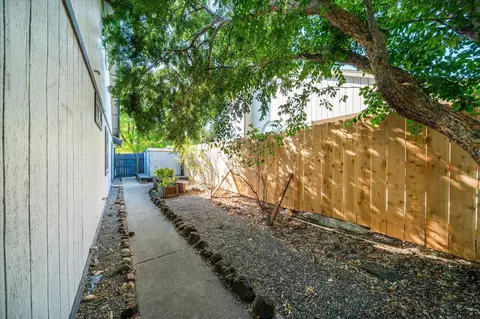 781 Springer Dr, Redding, CA 96003 photo 32