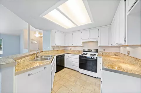 781 Springer Dr, Redding, CA 96003 photo 9