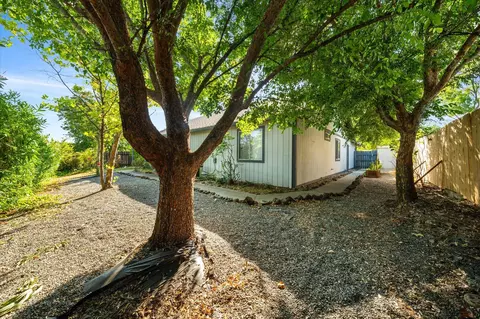 781 Springer Dr, Redding, CA 96003 photo 31