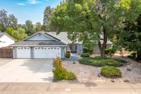6707 Hemlock St, Redding, CA 96001