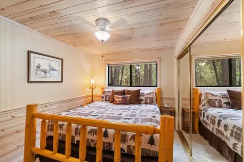 Bedroom - 35486 Wild Turkey Ln, Shingletown, CA 96088 photo 1 of 8